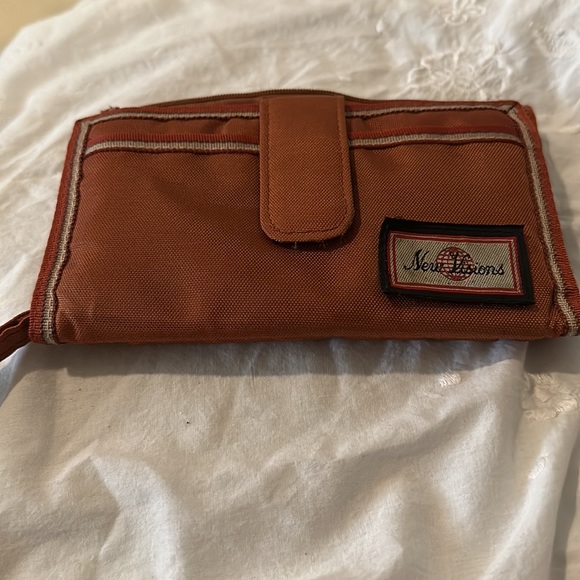 New Visions Handbags - Vintage New Visions wallet/wristlet with change purse rust with beige  t…